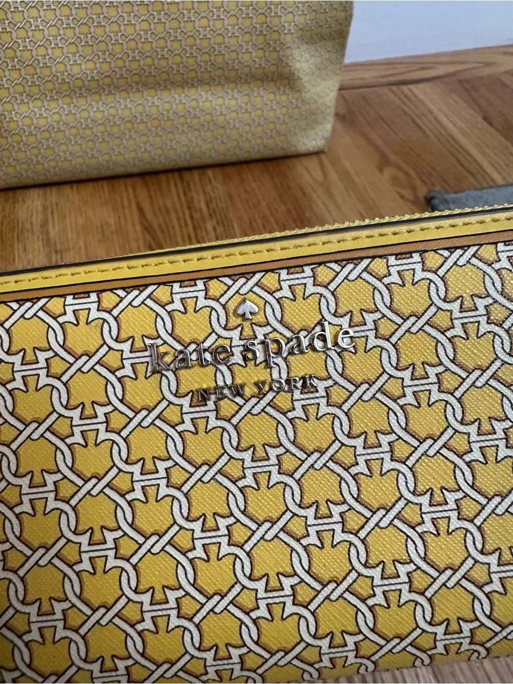 Kate Spade Link Tote Bag & Matching Large Wallet Set Yellow Multi